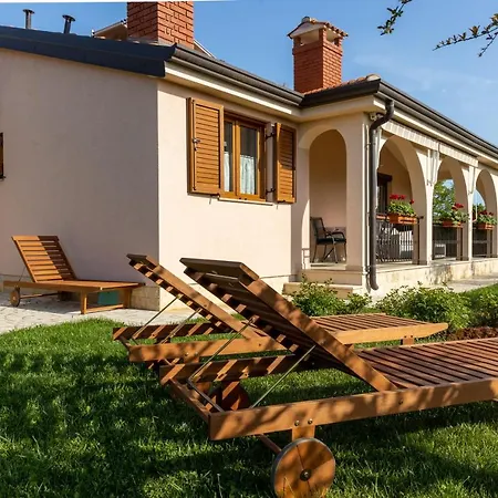Country House Nina Nova Vas  Exterior photo